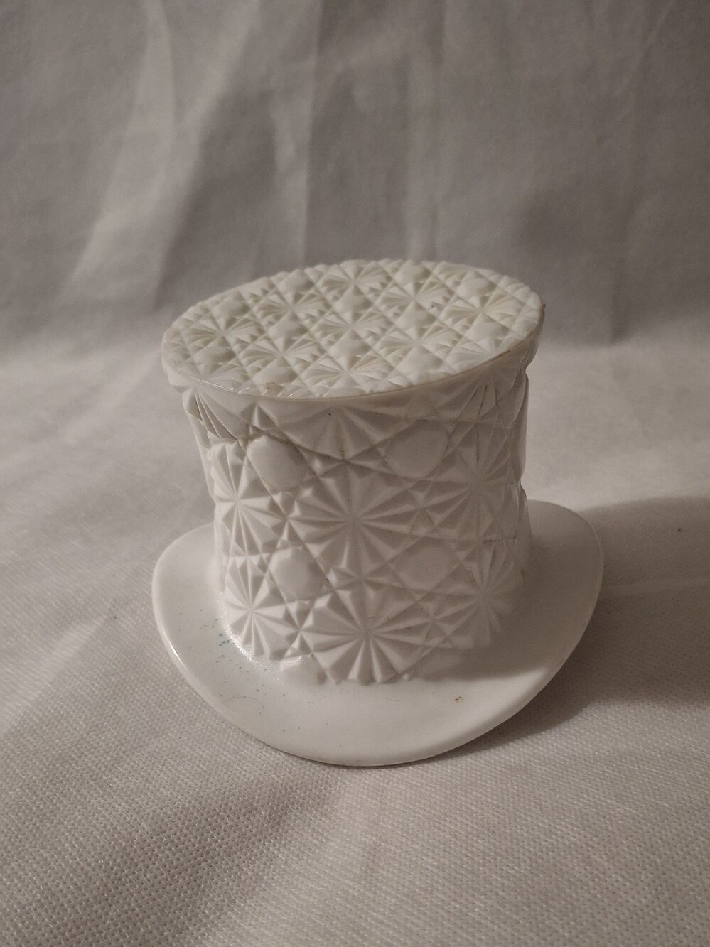 Vintage Fenton Art Glass Company- Milk Glass Top Hat- Daisy & Button Pattern